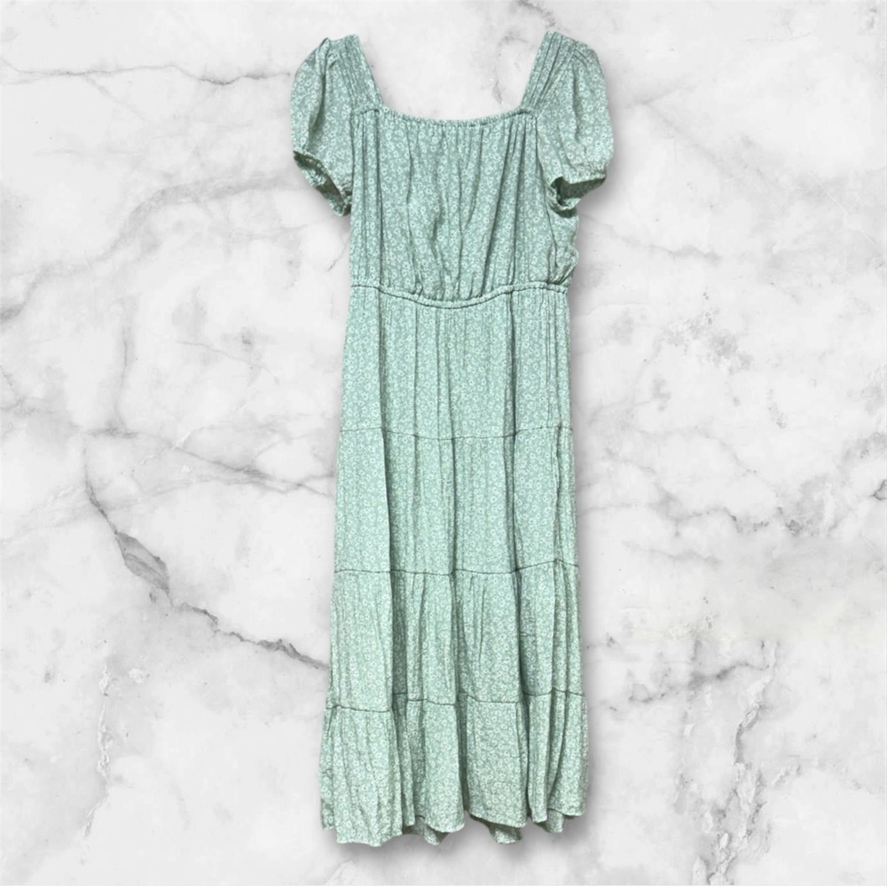 Indigo Rose Puff-Sleeve Tiered Midi maxi Dress in a floral print sage green L
